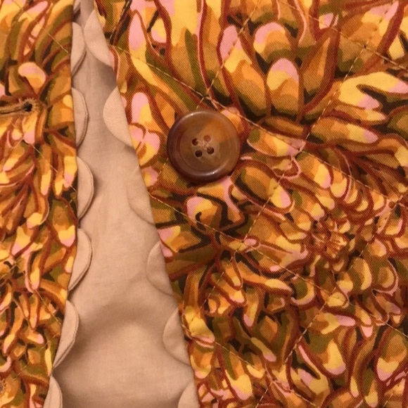 Kika Vargas × Target Floral Quilted
Jacket Women's Yellow Scalloped nwt - Picture 4 of 5